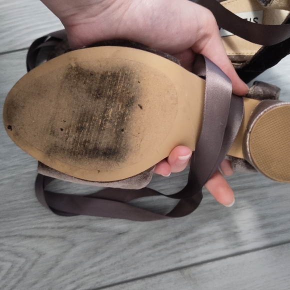 Steve Madden Velvet Heels - Picture 5 of 5